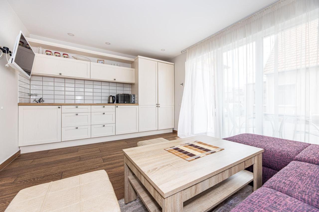 Palanga Deluxe Apartment ภายนอก รูปภาพ